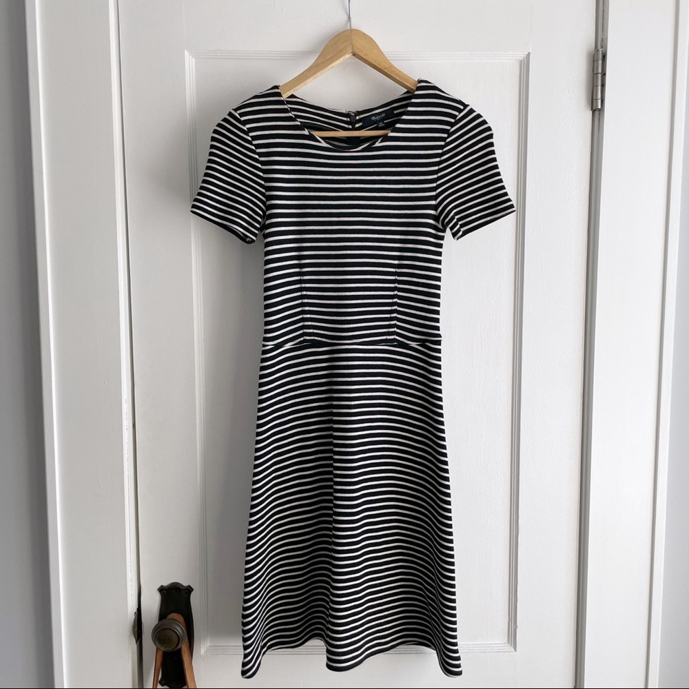 Madewell Gallerist Dress in Stripe